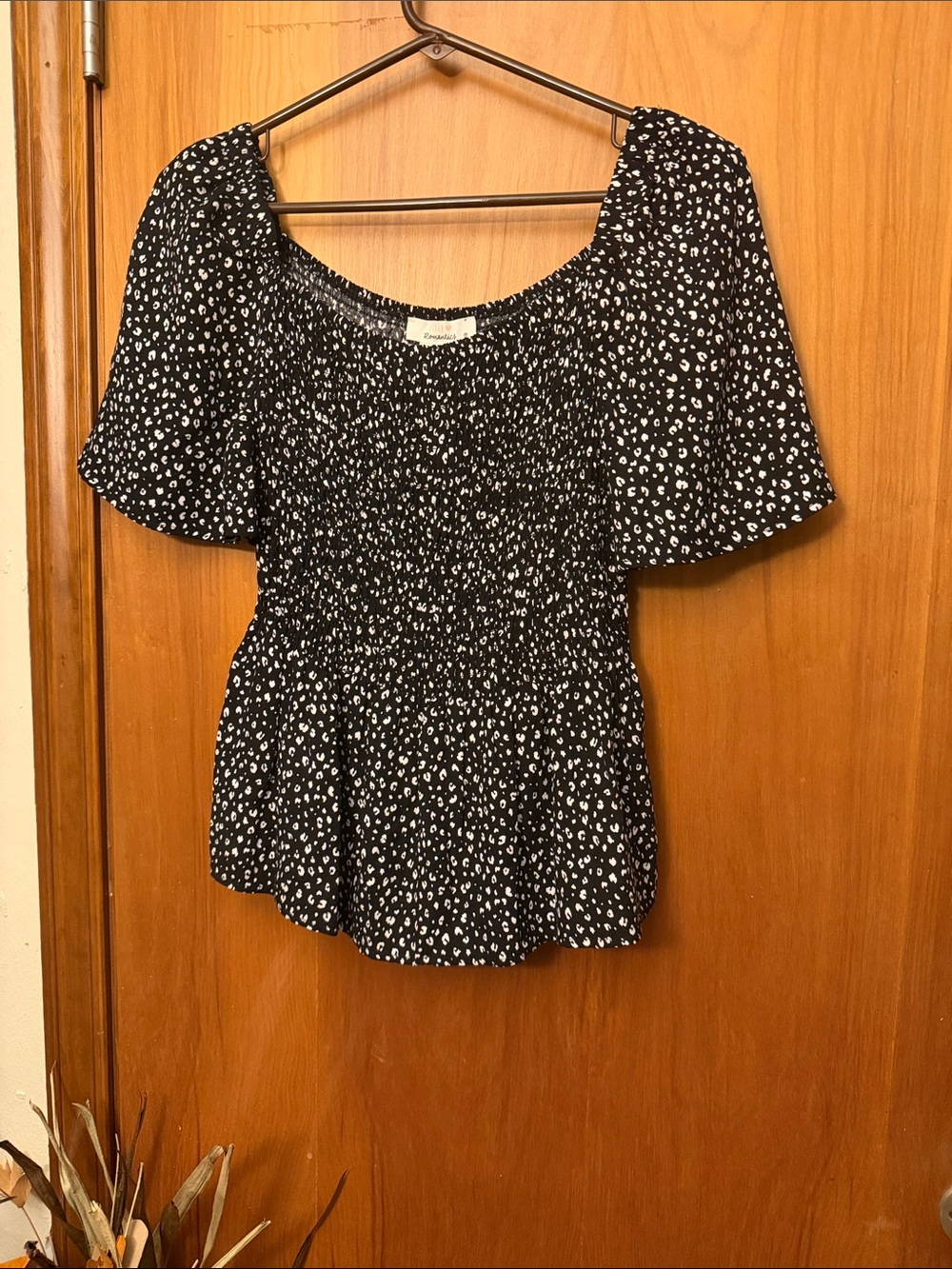 URBAN Romantics Black and White Smocked Peplum Flutter Top